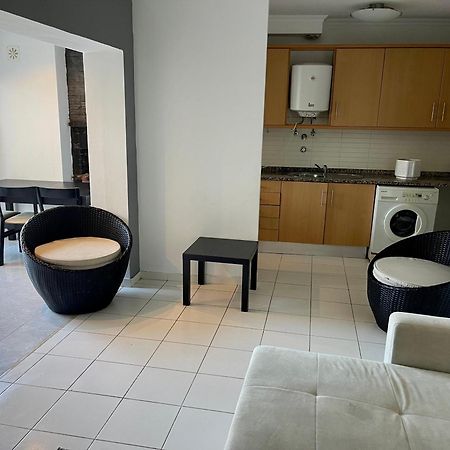 Appartamento New In Loures Lisbona Esterno foto